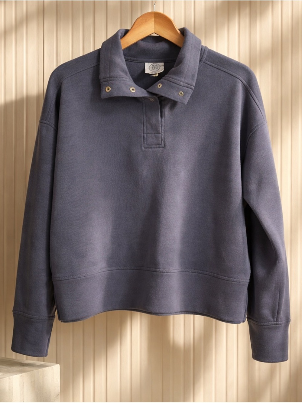 Sage Women's Slate Blue Snap-Collar Pullover Sweatshirt